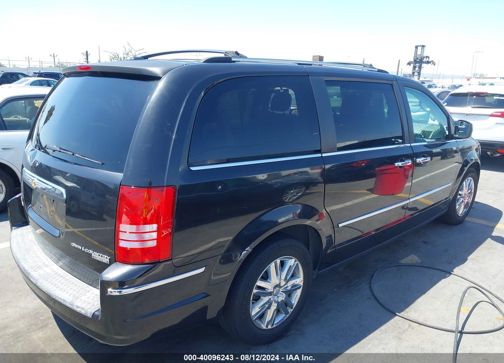 2010 CHRYSLER TOWN & COUNTRY LIMITED VIN: 2A4RR6DX5AR260810
