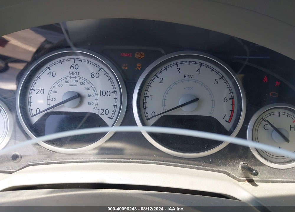 2010 CHRYSLER TOWN & COUNTRY LIMITED VIN: 2A4RR6DX5AR260810