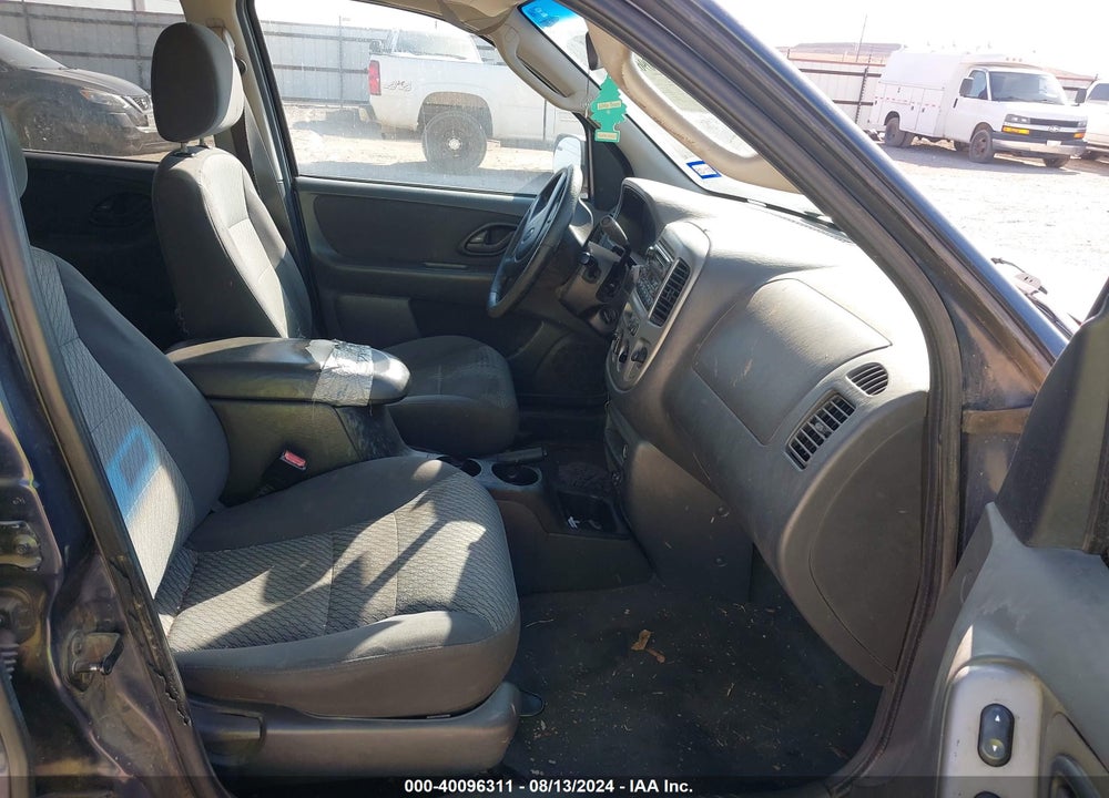 2004 FORD ESCAPE XLT VIN: 1FMYU03184KA41946