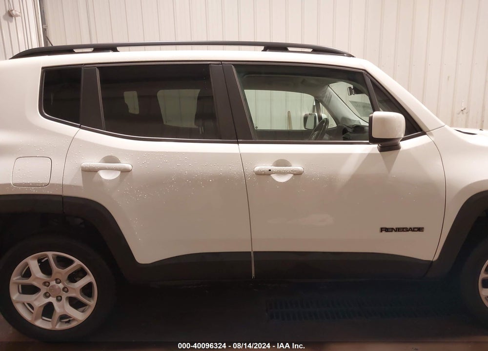 2017 JEEP RENEGADE LATITUDE 4X4 VIN: ZACCJBBB3HPG44599