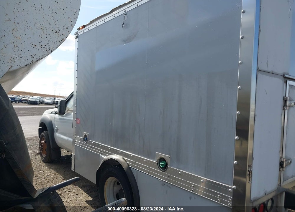 2016 FORD F-550 CHASSIS XL VIN: 1FDUF5GT8GEB80902
