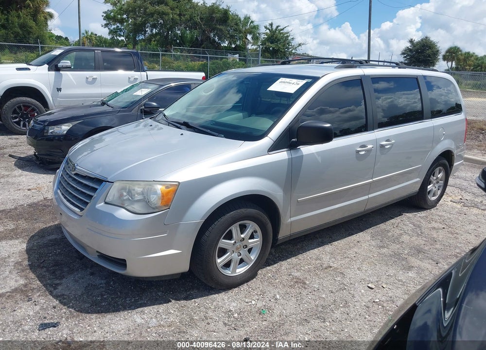 2010 CHRYSLER TOWN & COUNTRY VIN: 2A4RR2D14AR415335