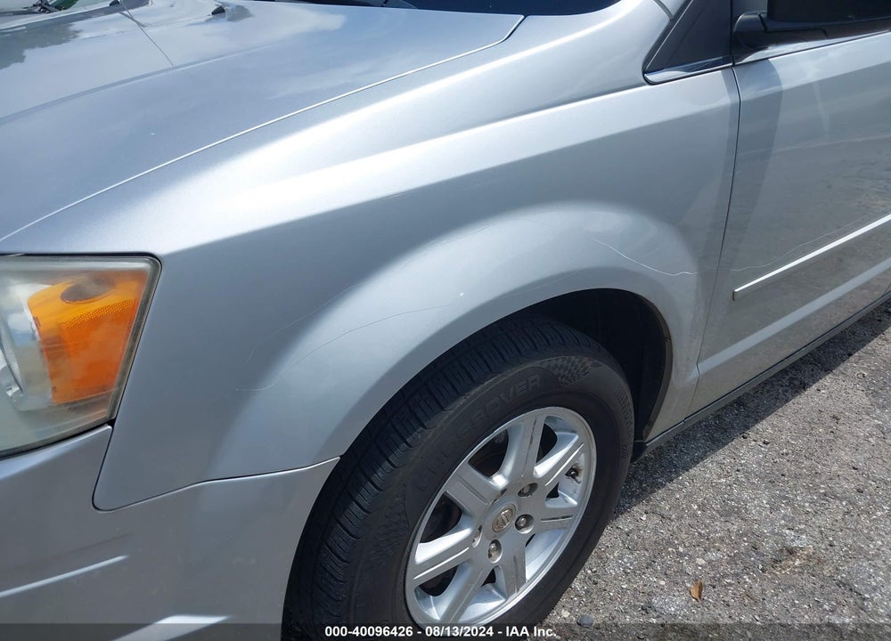 2010 CHRYSLER TOWN & COUNTRY VIN: 2A4RR2D14AR415335