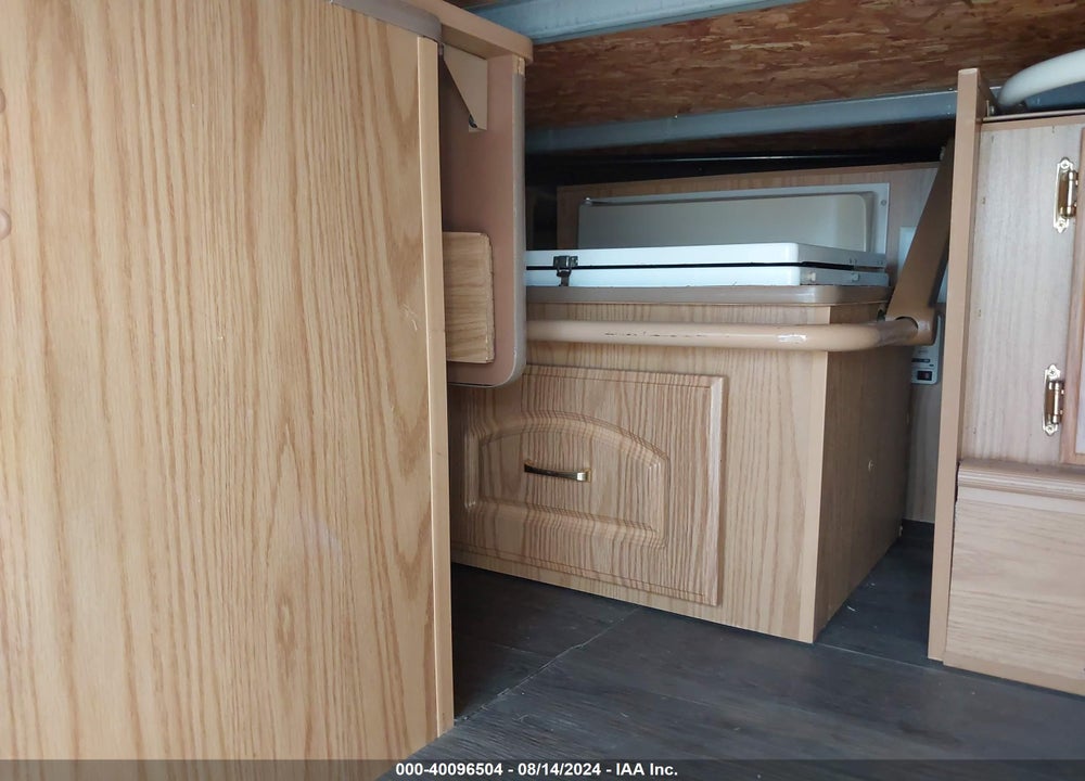 2000 COLEMAN GRAND TOUR ELITE BAY VIN: 4CP695H19Y7289927