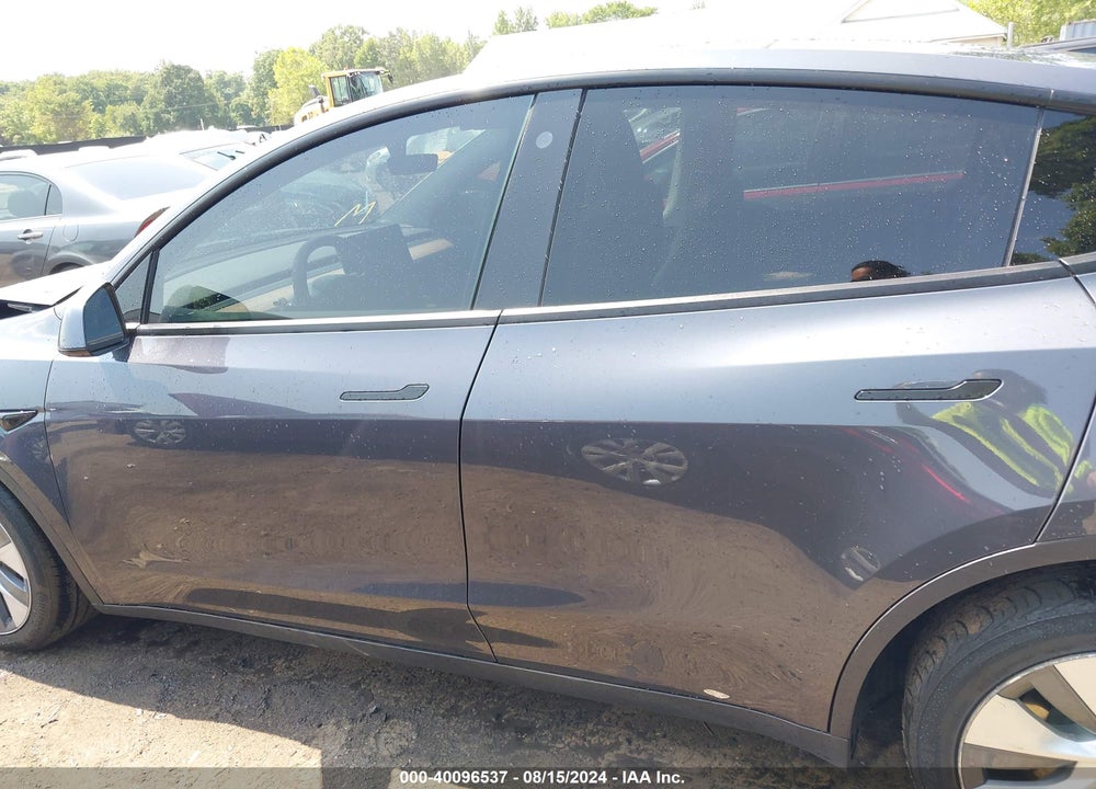 2021 TESLA MODEL Y LONG RANGE DUAL MOTOR ALL-WHEEL DRIVE VIN: 5YJYGDEE5MF067081