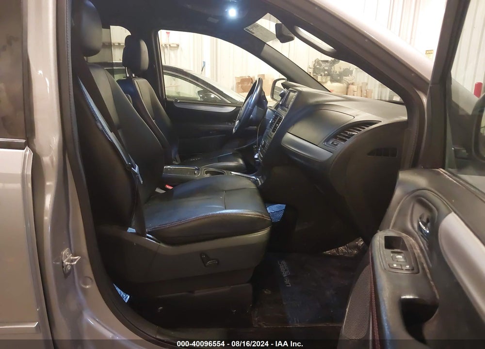2016 DODGE GRAND CARAVAN R/T VIN: 2C4RDGEGXGR115554