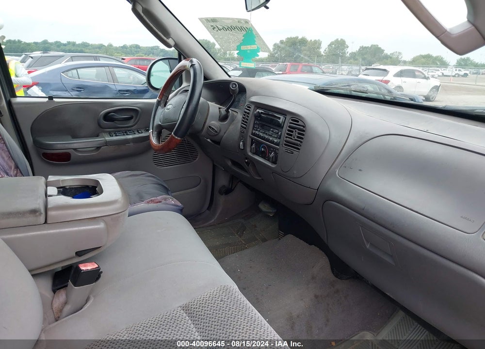 2003 FORD F-150 LARIAT/XLT VIN: 1FTRW08L13KC92772