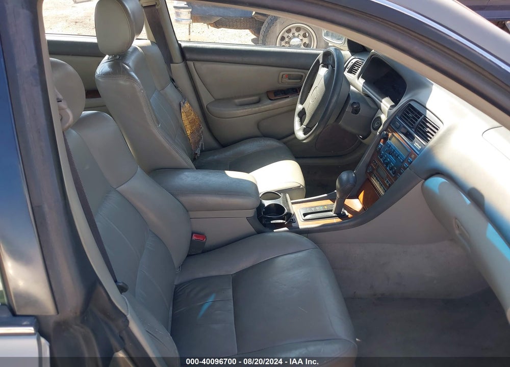 2000 LEXUS ES 300 VIN: JT8BF28G8Y5088152