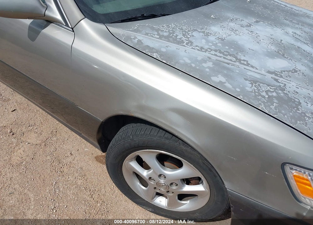 2000 LEXUS ES 300 VIN: JT8BF28G8Y5088152