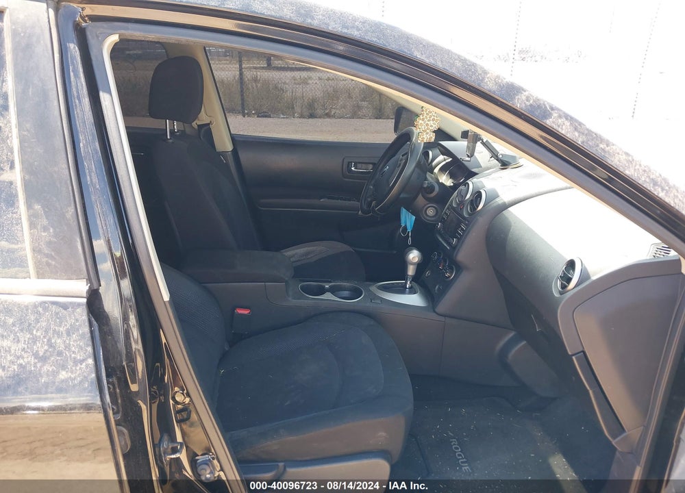2015 NISSAN ROGUE SELECT S VIN: JN8AS5MT0FW652627