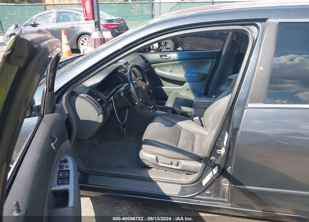 2007 HONDA ACCORD 2.4 EX VIN: 1HGCM56777A010503