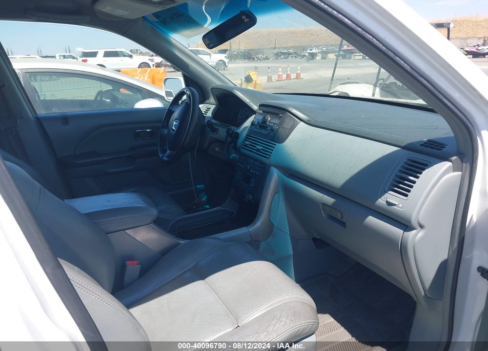 2004 HONDA PILOT EX-L VIN: 2HKYF18504H604891