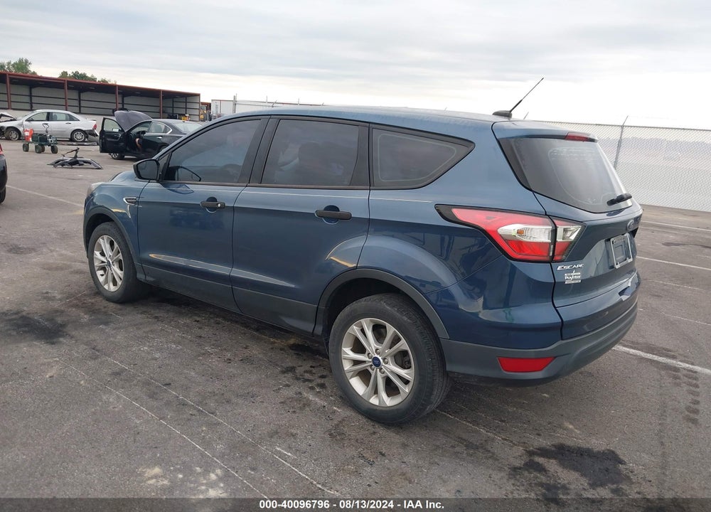 2018 FORD ESCAPE S VIN: 1FMCU0F76JUB81326