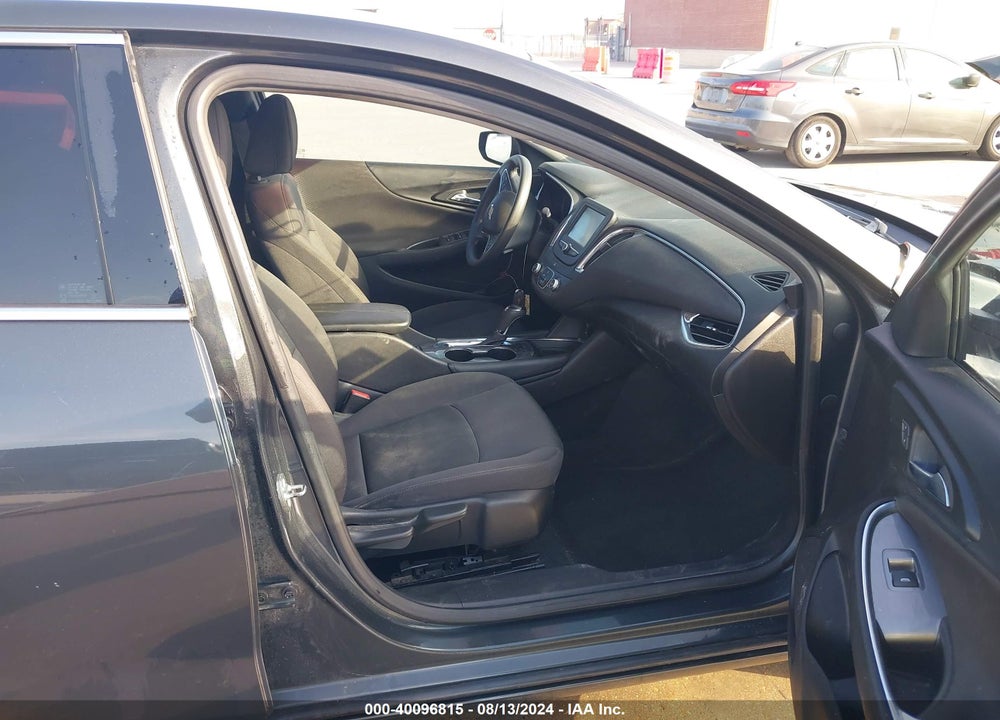 2018 CHEVROLET MALIBU LT VIN: 1G1ZD5ST9JF102274