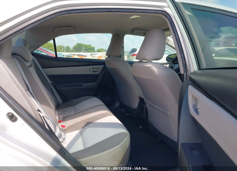 2018 TOYOTA COROLLA LE VIN: 5YFBURHE3JP805015