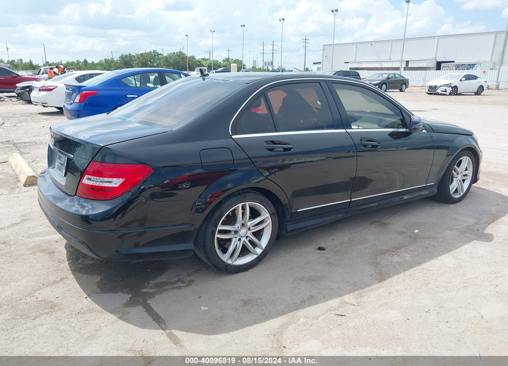 2014 MERCEDES-BENZ C 250 LUXURY/SPORT VIN: WDDGF4HB9EG228965