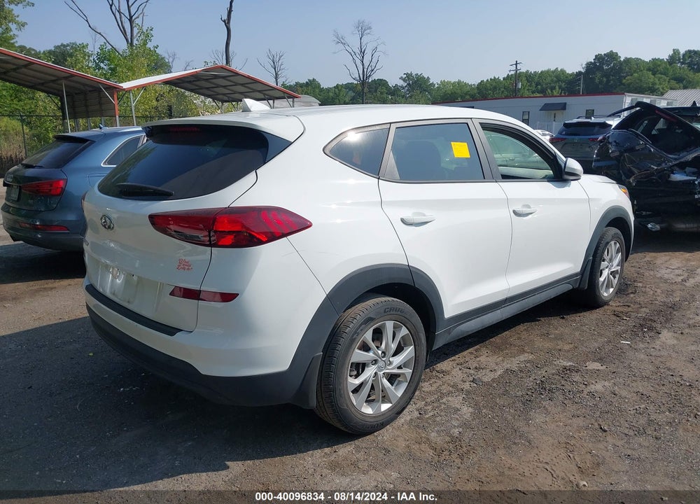 2020 HYUNDAI TUCSON SE VIN: KM8J23A49LU243042