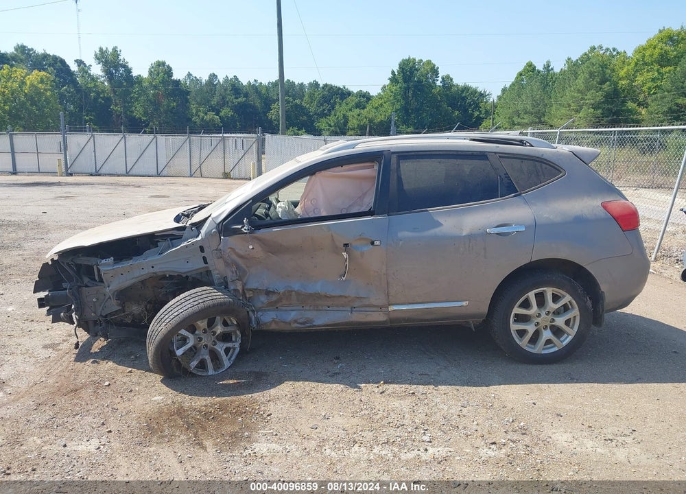 2013 NISSAN ROGUE SV W/SL PKG VIN: JN8AS5MT4DW545576