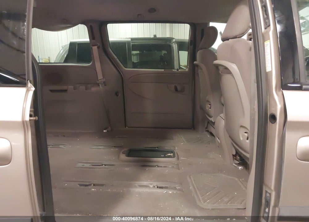 2003 DODGE GRAND CARAVAN SPORT VIN: 2D4GP44L63R278534