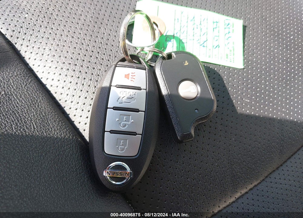 2014 NISSAN ROGUE SL VIN: 5N1AT2MV8EC866642