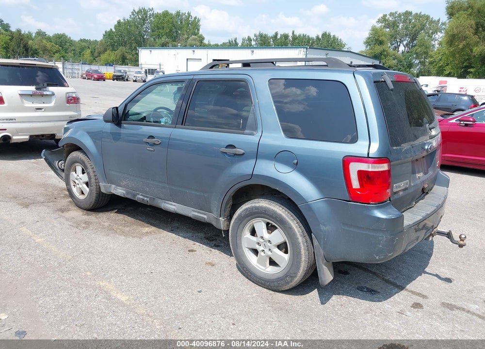 2010 FORD ESCAPE XLT VIN: 1FMCU9DG8AKC38533
