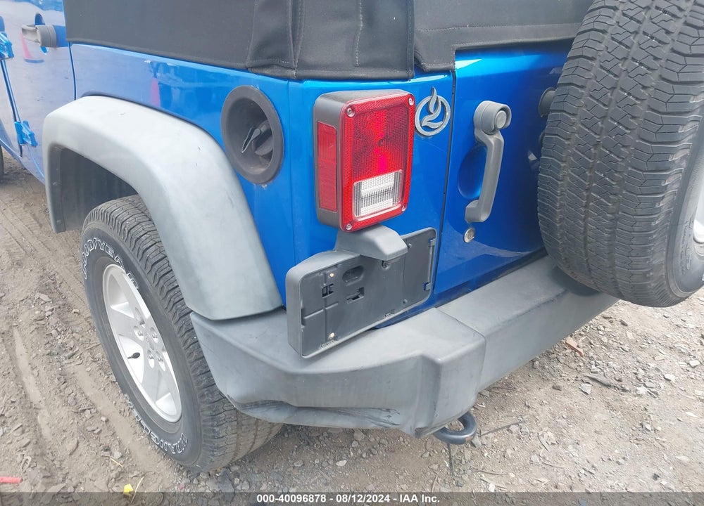 2015 JEEP WRANGLER UNLIMITED SPORT VIN: 1C4BJWDG2FL639729