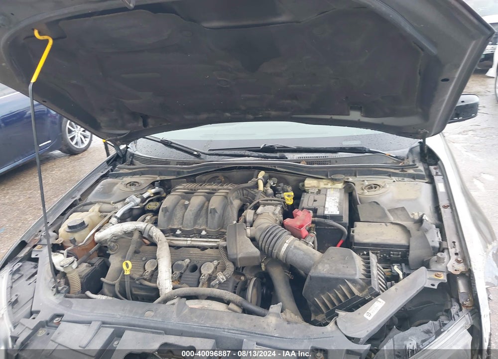 2010 FORD FUSION SE VIN: 3FAHP0HGXAR428567