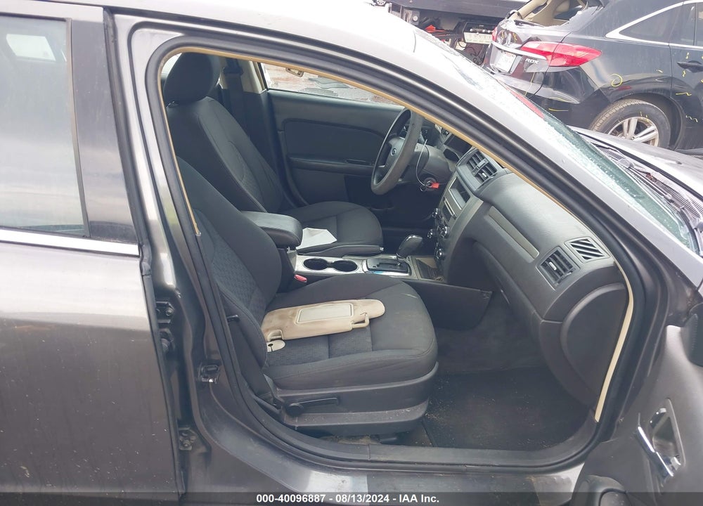 2010 FORD FUSION SE VIN: 3FAHP0HGXAR428567