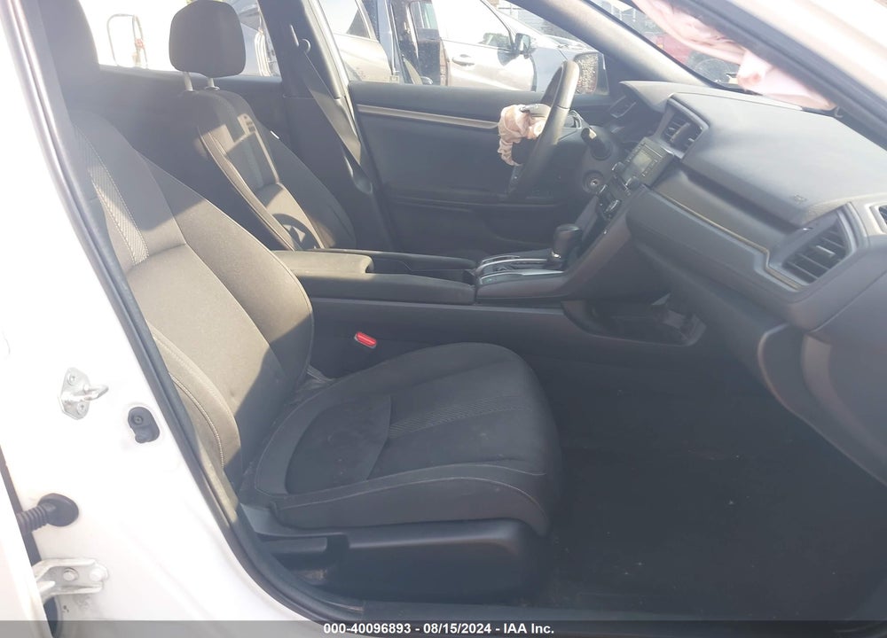 2019 HONDA CIVIC LX VIN: SHHFK7H30KU413468