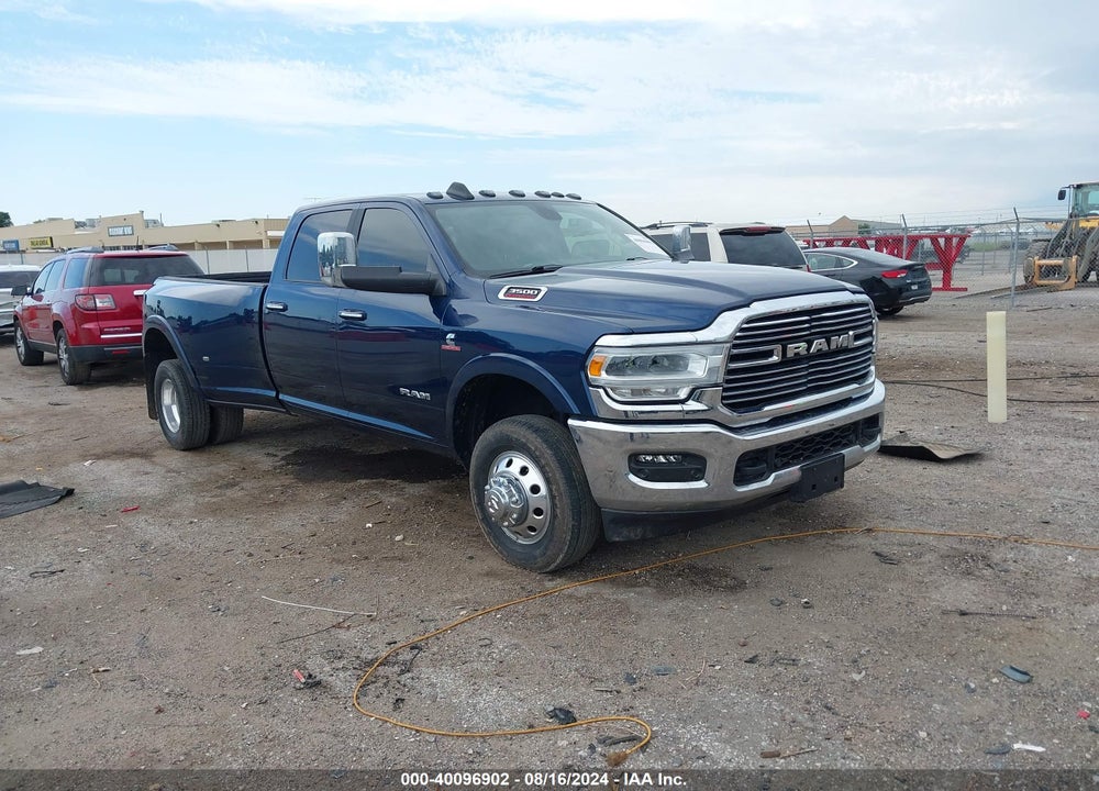2022 RAM 3500 VIN: 3C63RRJL3NG113323