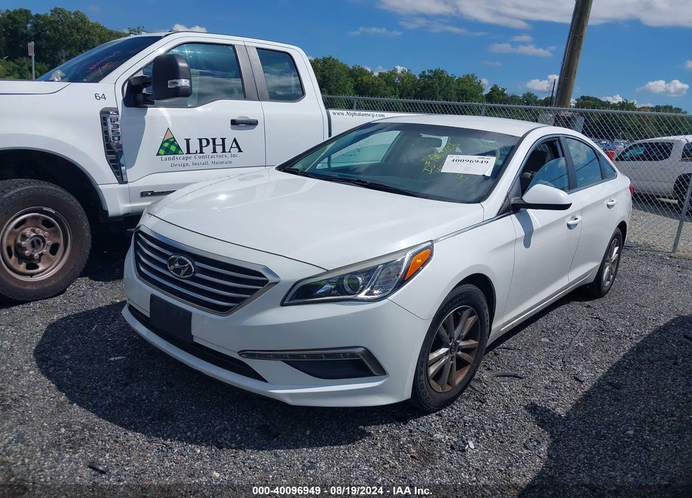 2015 HYUNDAI SONATA SE VIN: 5NPE24AF1FH139222