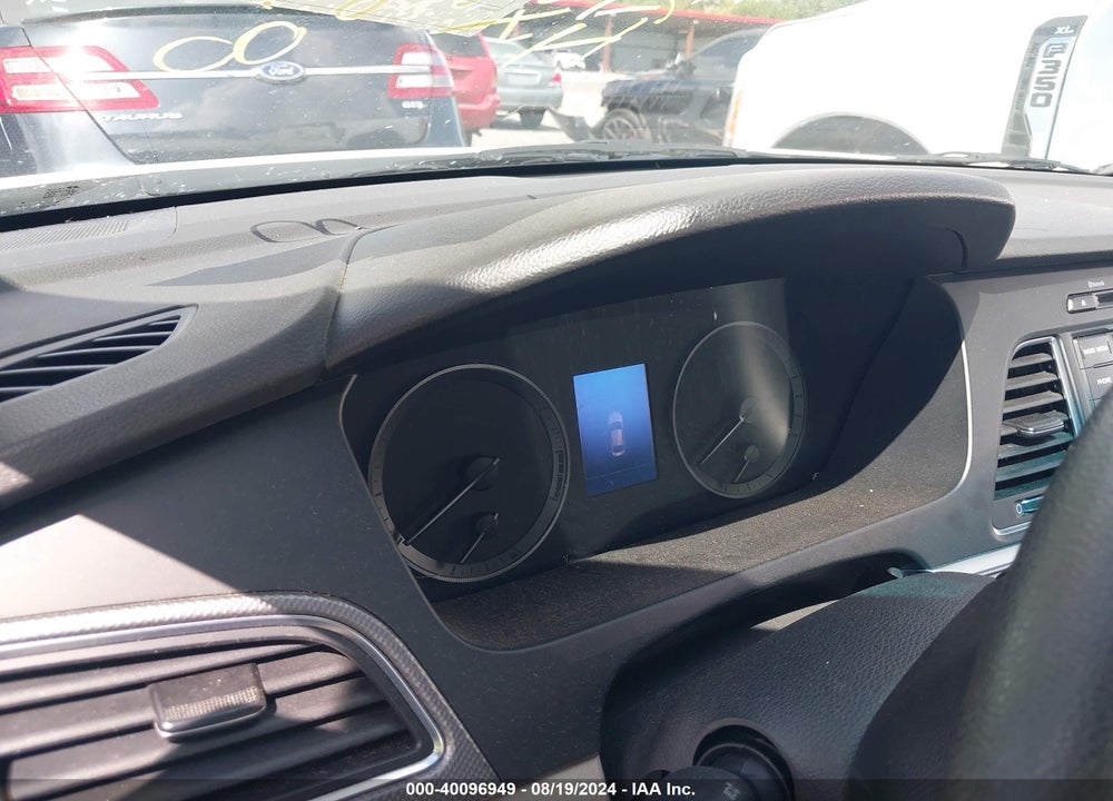 2015 HYUNDAI SONATA SE VIN: 5NPE24AF1FH139222