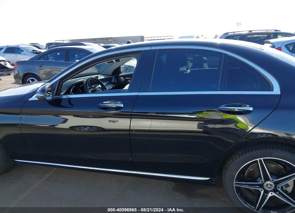 2017 MERCEDES-BENZ C 300 4MATIC/LUXURY 4MATIC/SPORT 4MATIC VIN: WDDWF4KB6HR261225