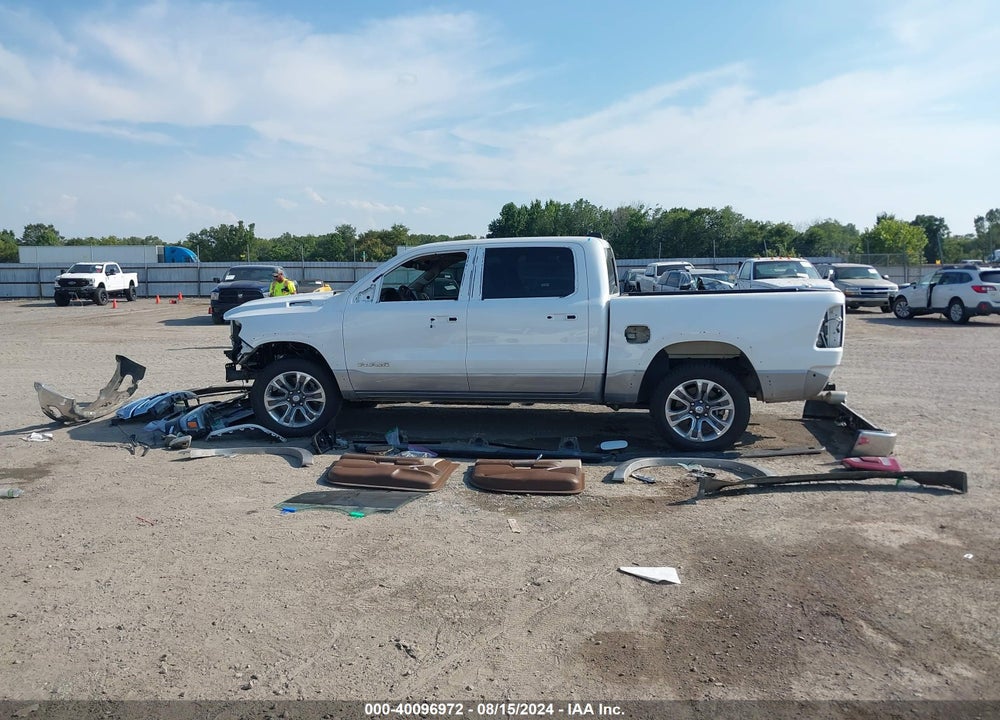 2021 RAM 1500 LAIE  4X4 5'7 BOX VIN: 1C6SRFJT8MN773759