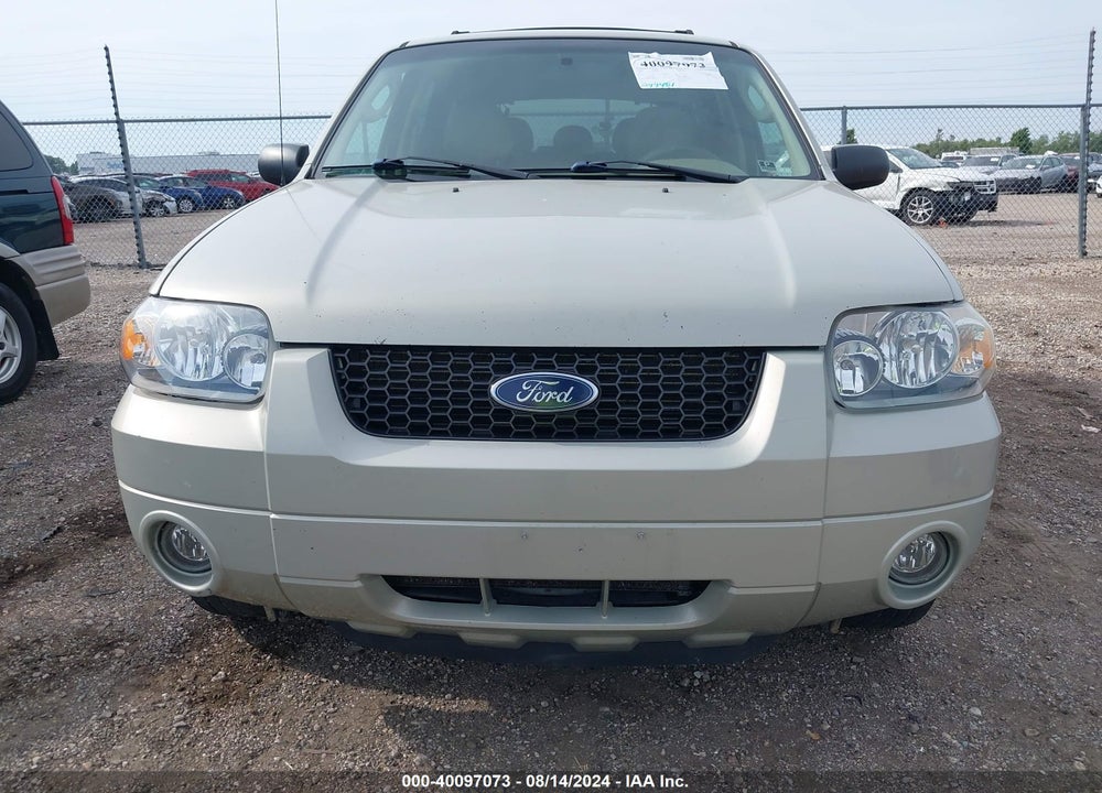 2005 FORD ESCAPE LIMITED VIN: 1FMYU94175KE17038