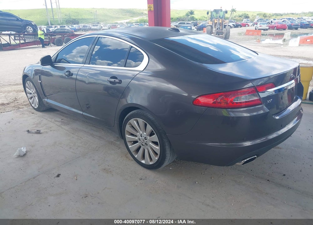 2009 JAGUAR XF PREMIUM LUXURY VIN: SAJWA06B59HR27494