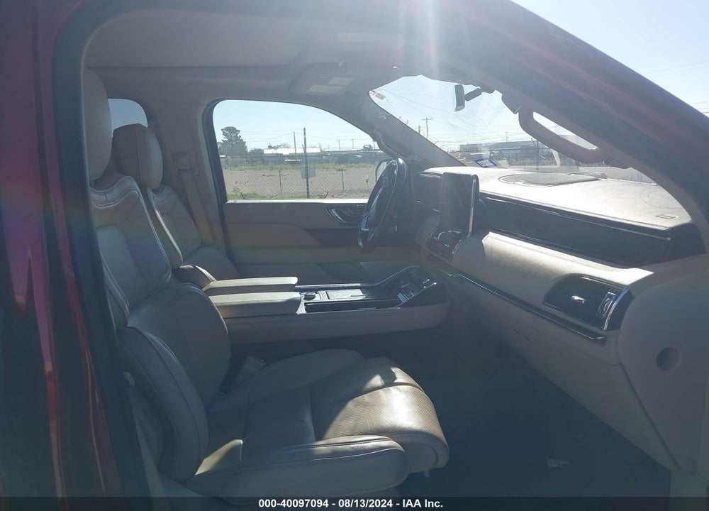 2018 LINCOLN NAVIGATOR RESERVE VIN: 5LMJJ2LT2JEL10862