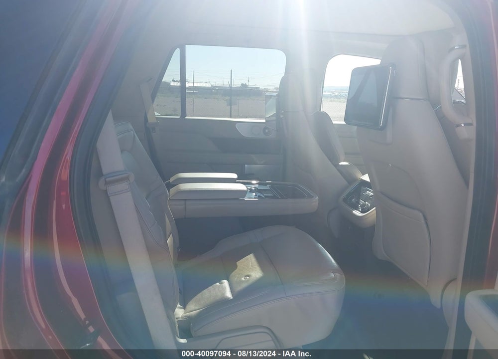 2018 LINCOLN NAVIGATOR RESERVE VIN: 5LMJJ2LT2JEL10862