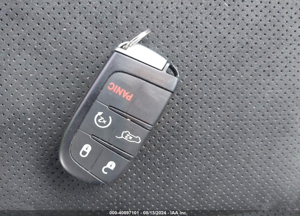 2019 CHEROKEE JEEP GRAND  ALTITUDE 4X2 VIN: 1C4RJEAG8KC835584