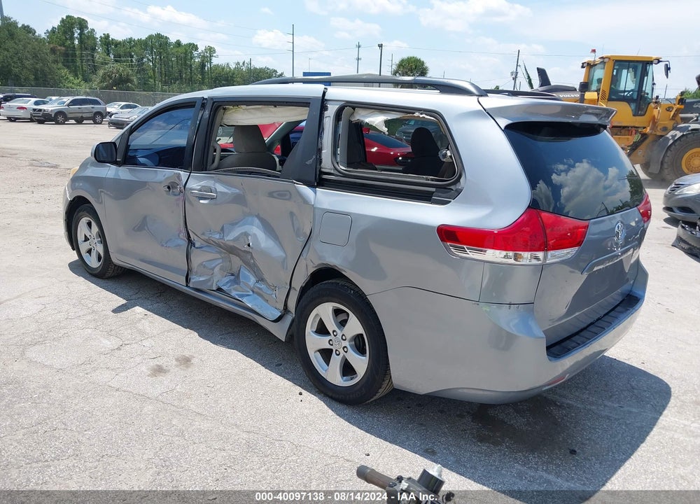 2011 TOYOTA SIENNA LE V6 VIN: 5TDKK3DC8BS068619