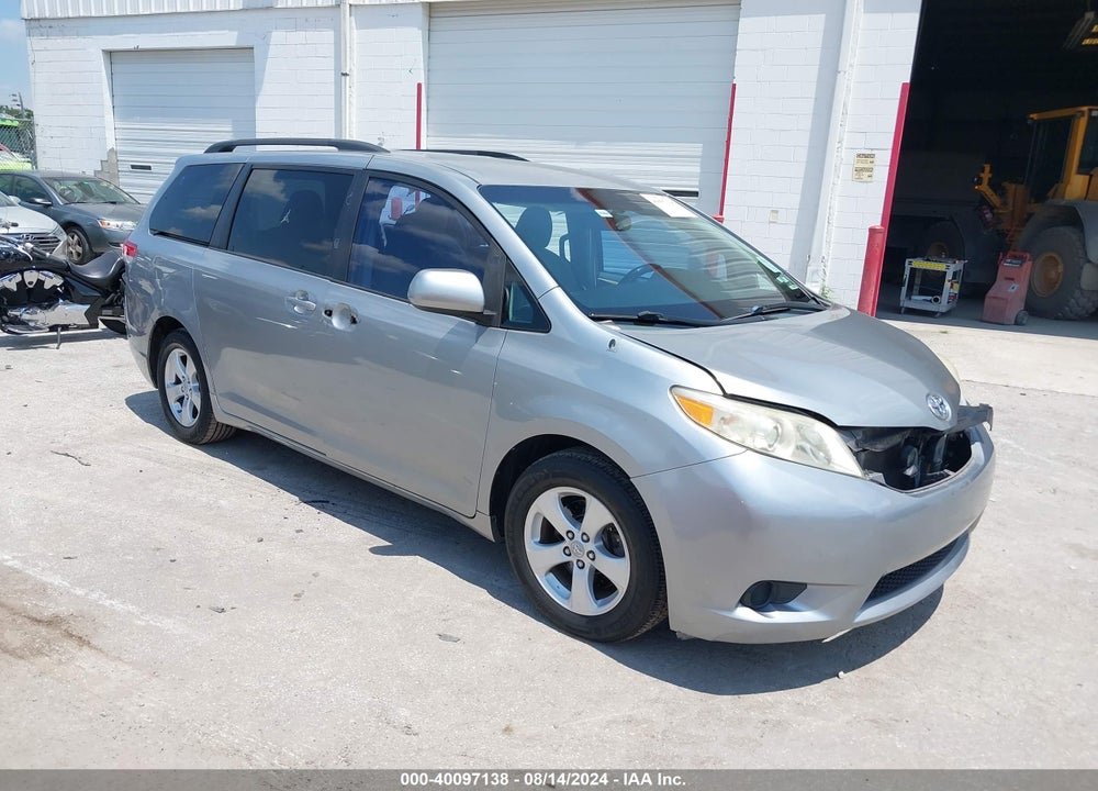 2011 TOYOTA SIENNA LE V6 VIN: 5TDKK3DC8BS068619