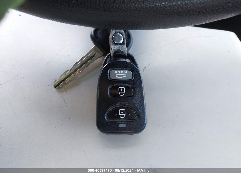 2019 HYUNDAI ELANTRA SE VIN: 5NPD74LF7KH429825