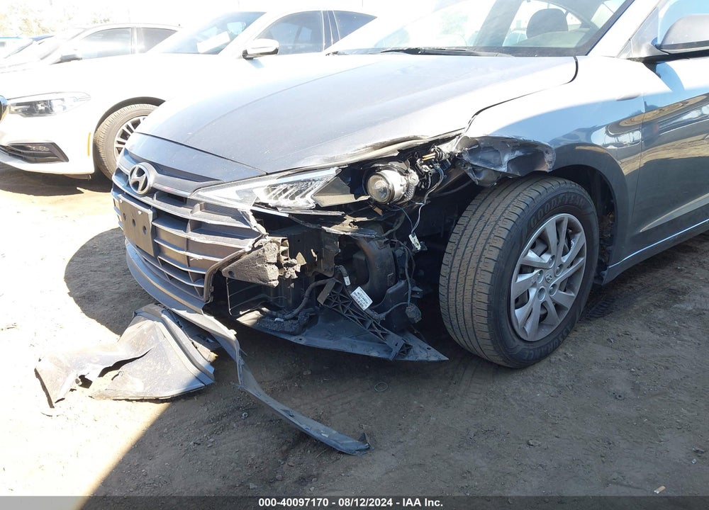 2019 HYUNDAI ELANTRA SE VIN: 5NPD74LF7KH429825