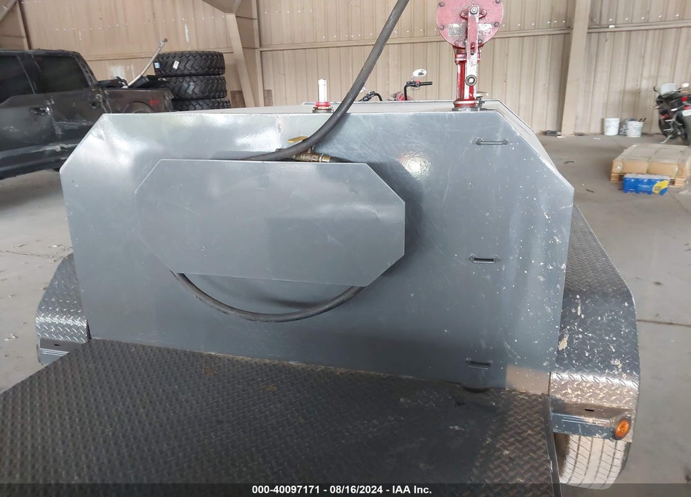 2023 LOAD TRAIL FUEL TRAILER VIN: 4ZEFT1120N1277557