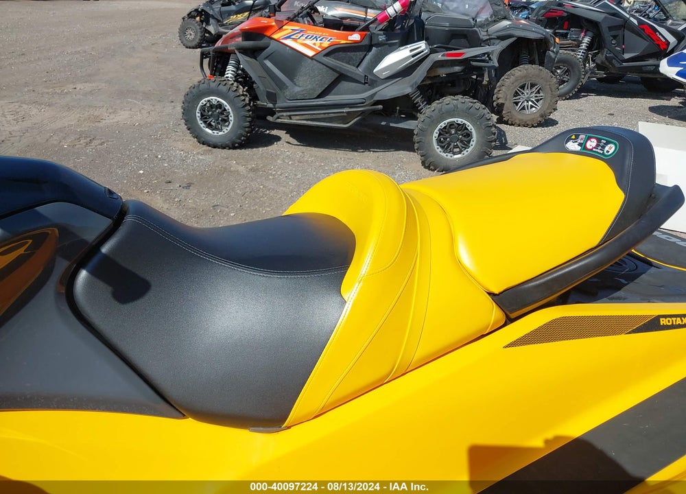 2024 SEADOO --- VIN: YDV91648D323
