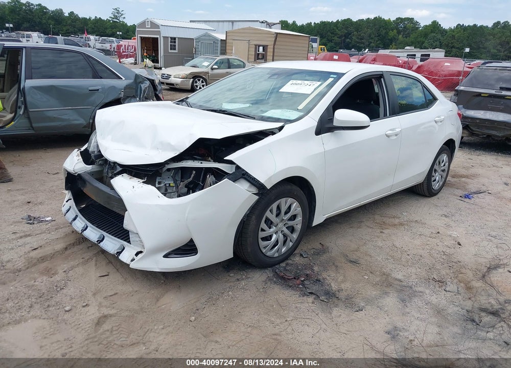 2018 TOYOTA COROLLA LE VIN: 5YFBURHE4JP830425