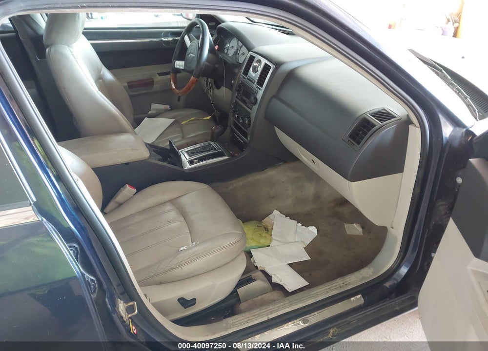 2006 CHRYSLER 300C VIN: 2C3LA63H26H106683