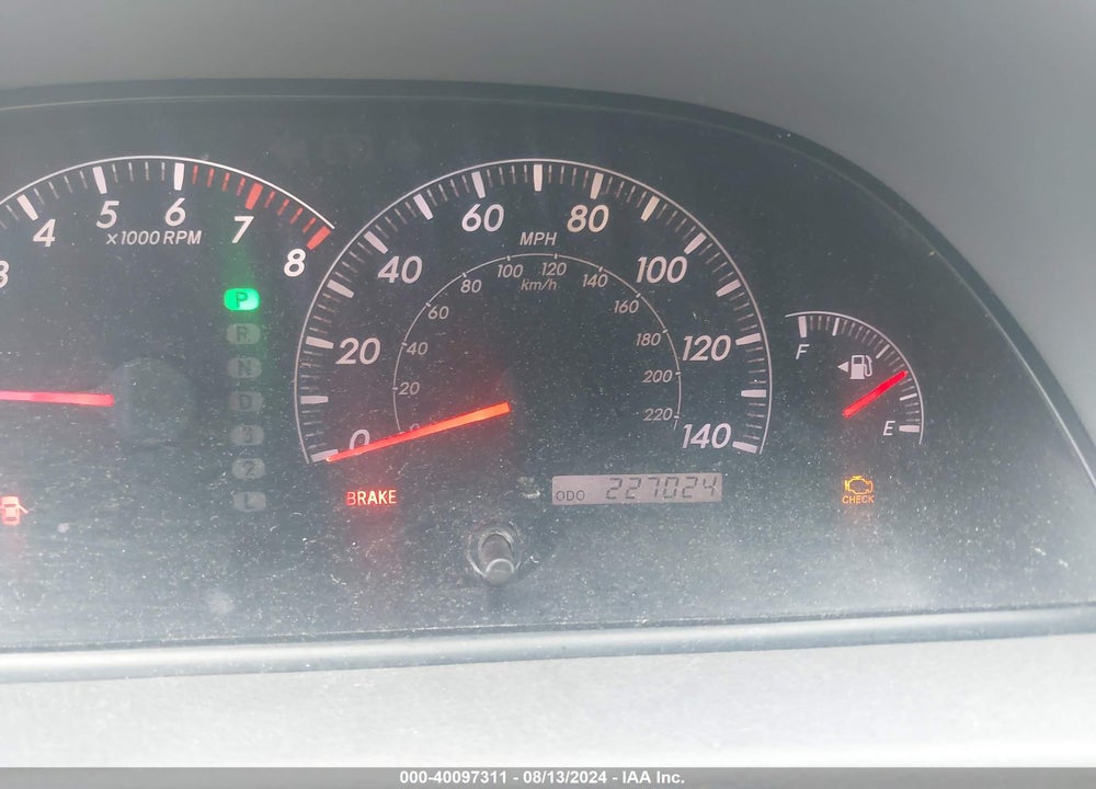 2005 TOYOTA CAMRY XLE VIN: 4T1BE32K95U530764