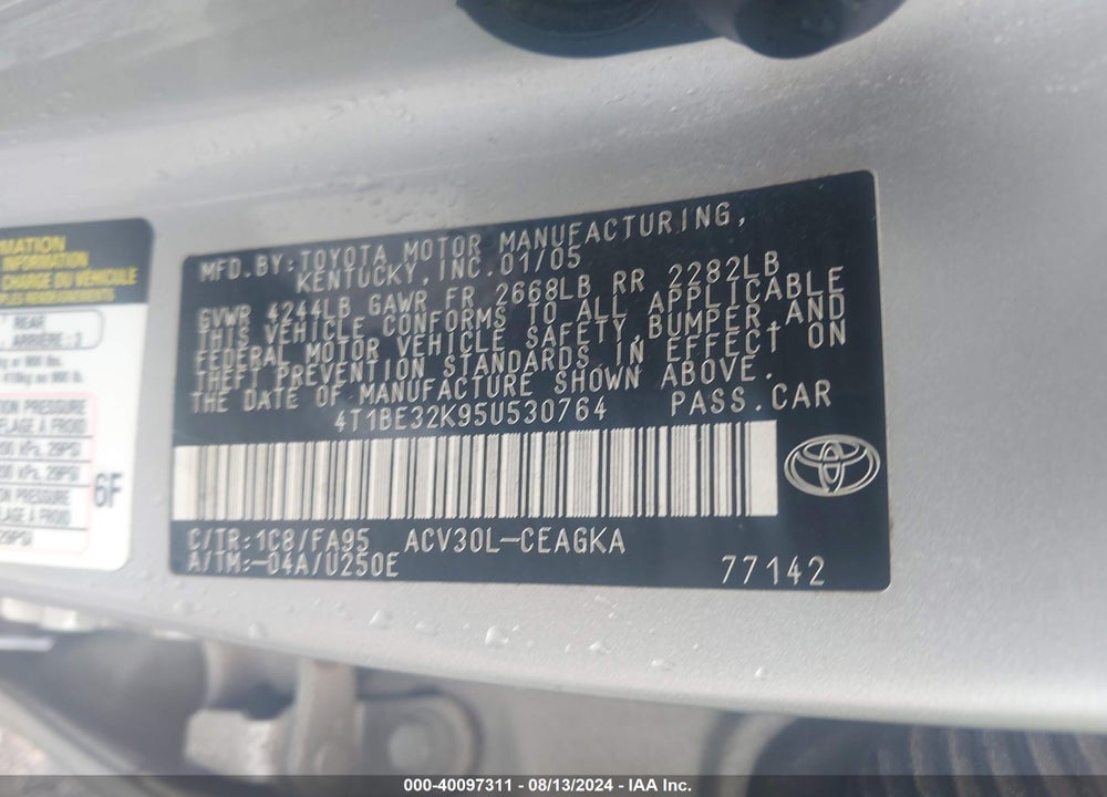 2005 TOYOTA CAMRY XLE VIN: 4T1BE32K95U530764