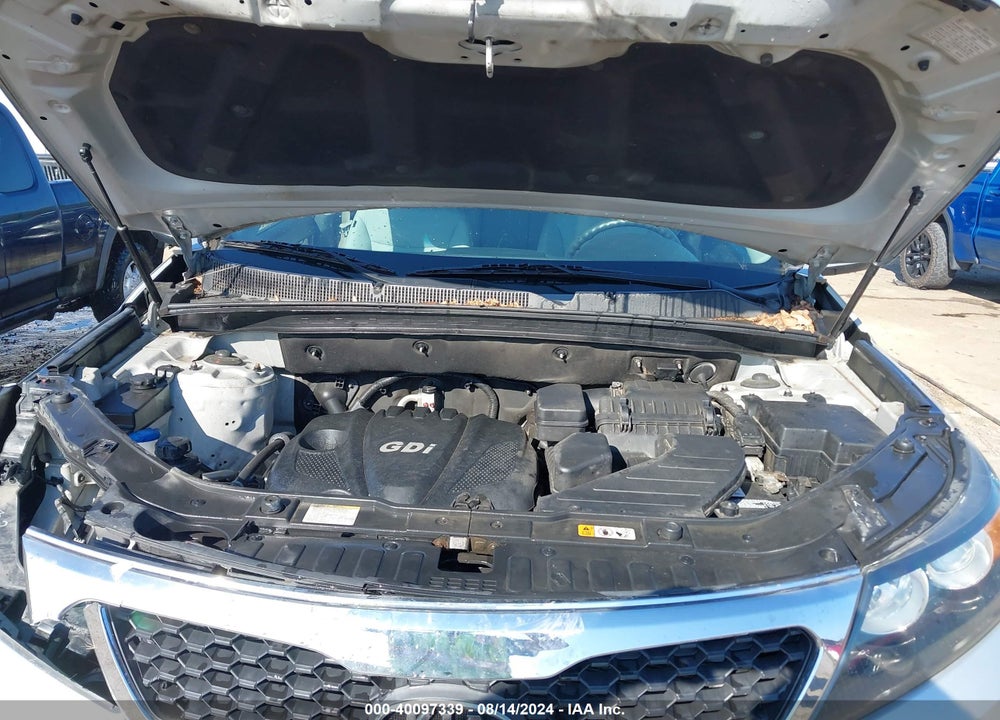 2013 KIA SORENTO LX VIN: 5XYKT4A60DG395744